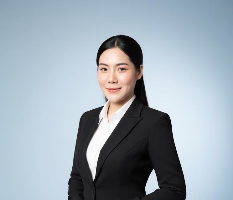นางสาวสุดารัตน์ สีดาคูณ (เฟิร์น)